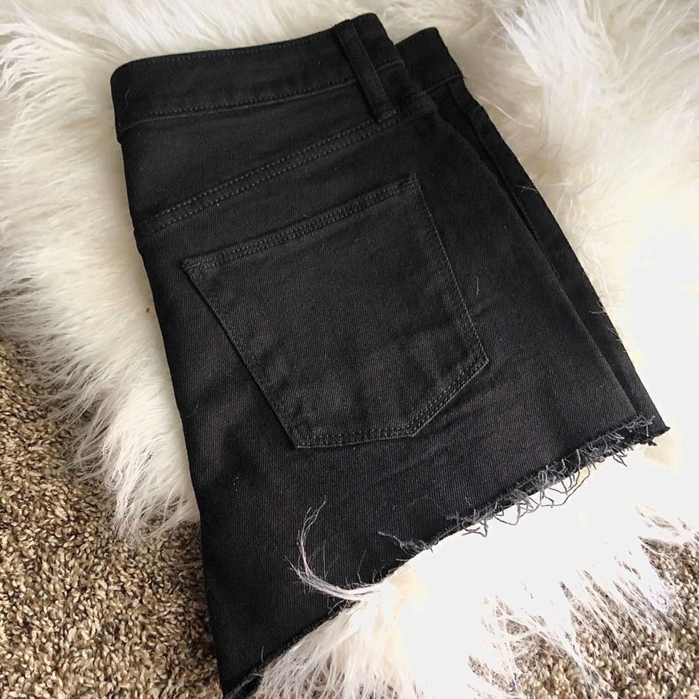 Universal Thread Black High Rise Shortie Shorts